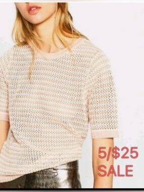 ZARA Open Knit Short Sleeve Sweater Crochet Top Blush Pink White Size M/L
5/$25